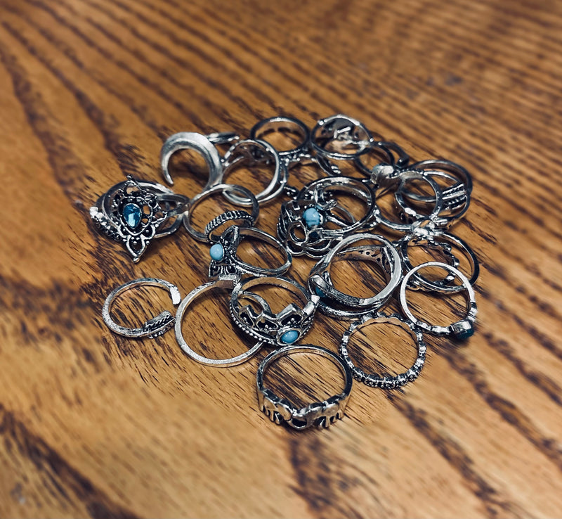 Assorted Silver, Gold & Beaded Turquoise, & Rhinestone Rings